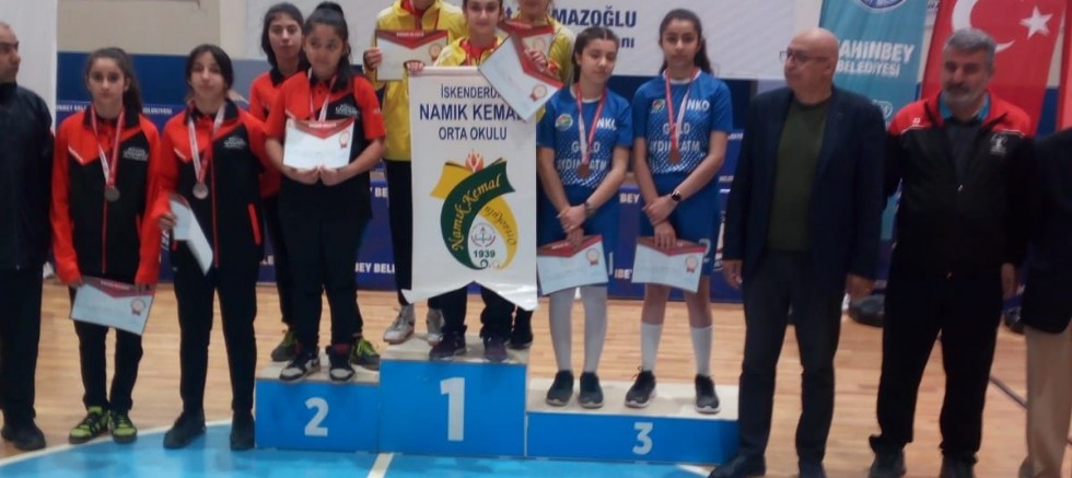 ALİ KOÇ DEMEK BAŞARI DEMEK...
