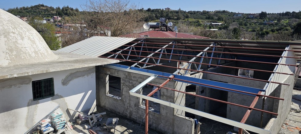 AVCILAR MAHALLESİ’NDE TAZİYE SALONU VE CEMEVİ’NİN YAPIM  ÇALIŞMALARI SÜRÜYOR.