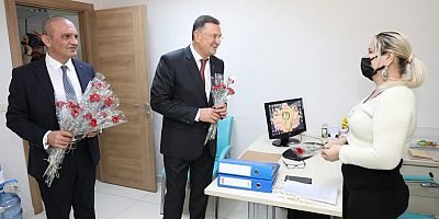 BAŞKAN SAVAŞ’TAN SAĞLIK ÇALIŞANLARINA JEST