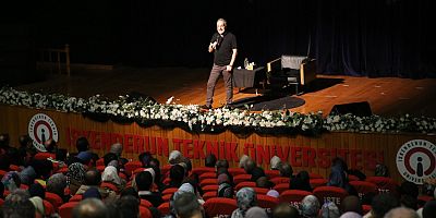 BEKİR DEVELİ İSKENDERUN’DA SAHNE ALDI